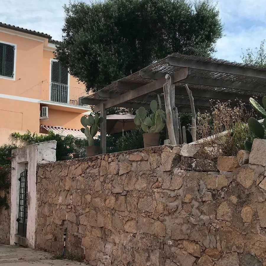 La Maddalena Villa La Maddalena  Holiday home La Maddalena (Sassari)