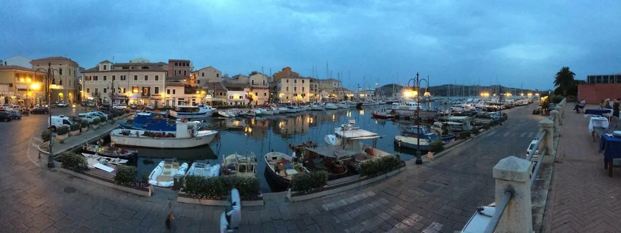La Maddalena Villa La Maddalena  La Maddalena (Sassari)